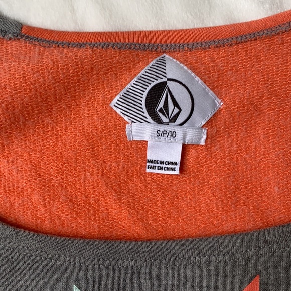 Volcom shirt sleeve graphic sweatshirt - Picture 2 of 3